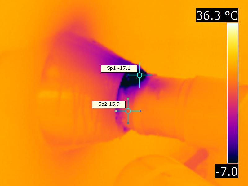 Air_leak_from_pipe_coolstore